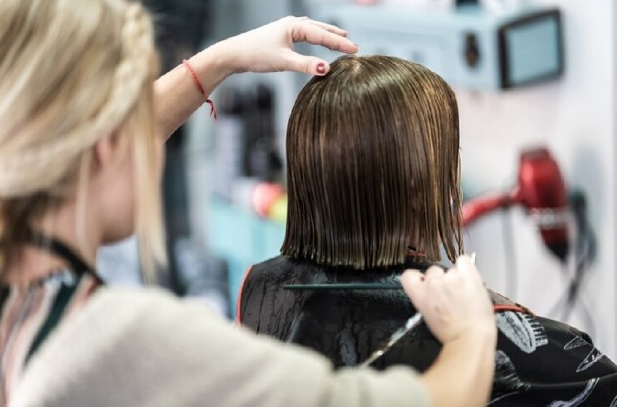 Transform Your Look at the Best Hair Salon in Abu Dhabi – Book Today!